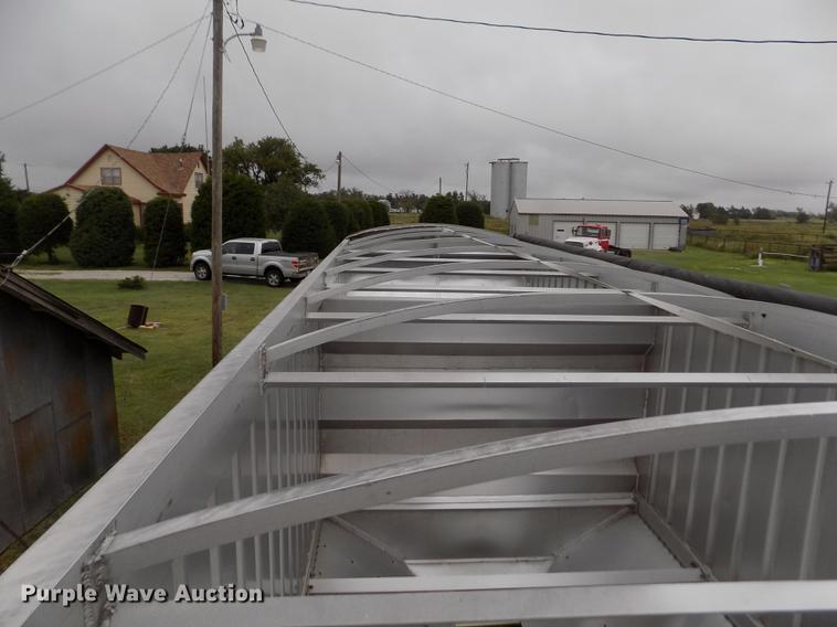 image for item ER9107 1994 Farris double hopper bottom grain trailer