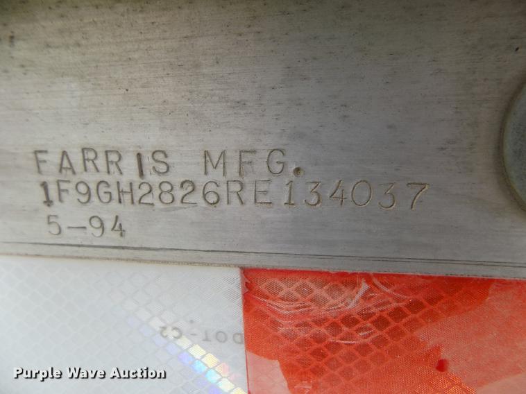 image for item ER9107 1994 Farris double hopper bottom grain trailer