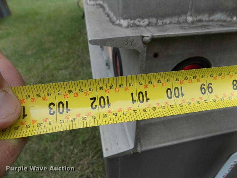 image for item ER9107 1994 Farris double hopper bottom grain trailer