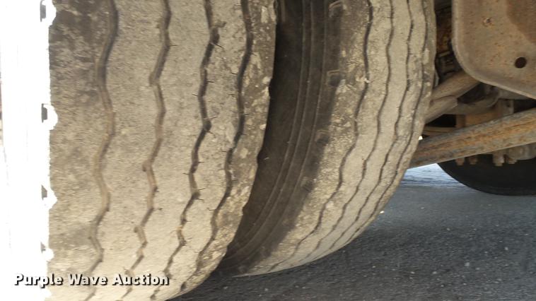 image for item EV9500 1985 Trail King 1948-1350 drop deck equipment trailer