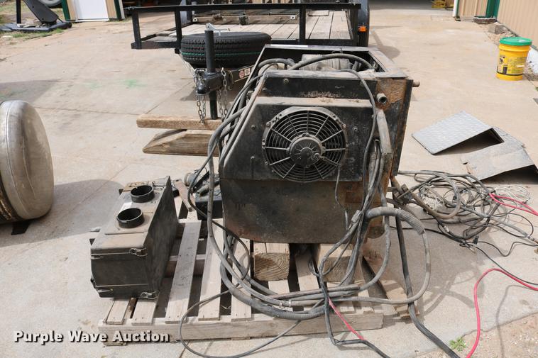 image for item EW9165 Thermo King auxiliary power unit