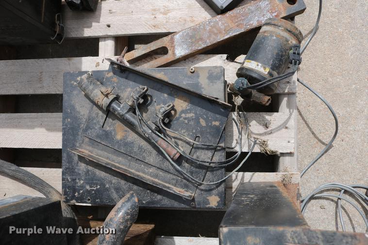 image for item EW9165 Thermo King auxiliary power unit