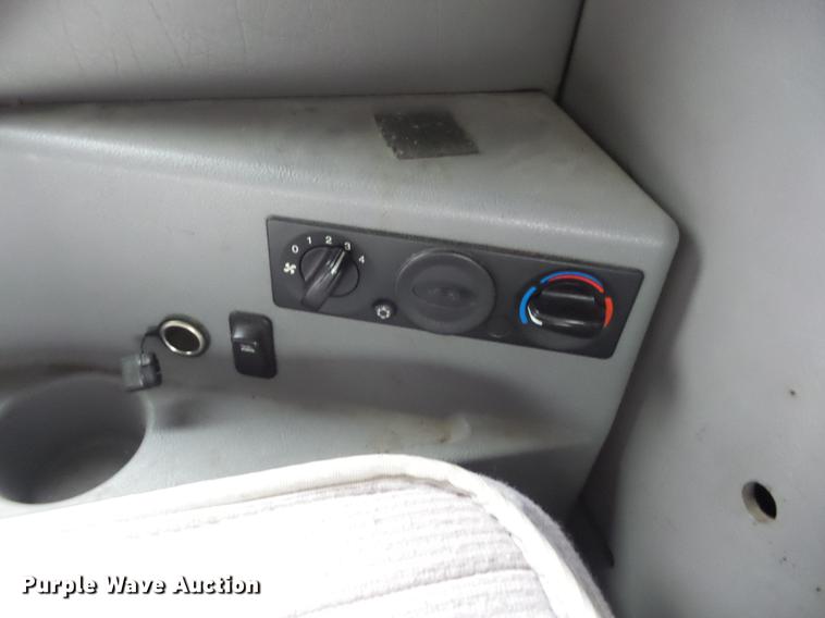 image for item K6249 2010 Peterbilt 387 semi truck