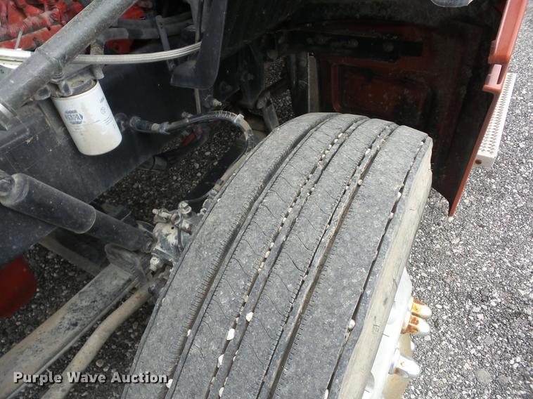 image for item K6249 2010 Peterbilt 387 semi truck