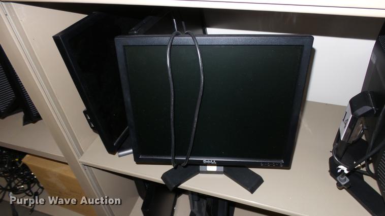 image for item AM9223 Monitors and CPUs