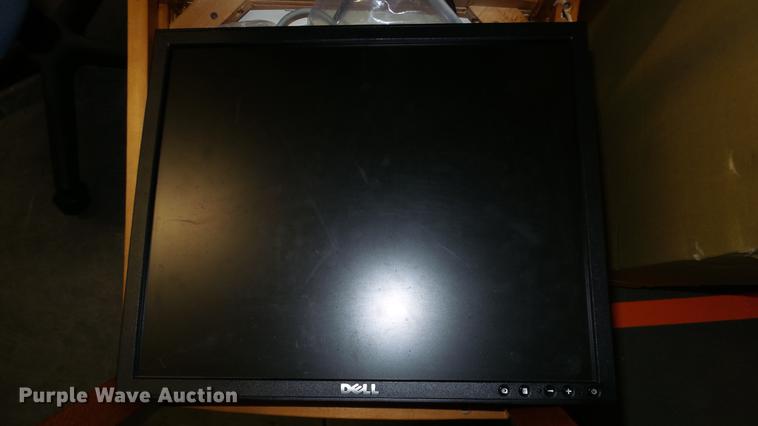 image for item AM9223 Monitors and CPUs