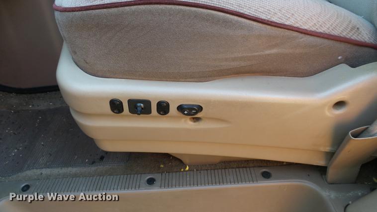 image for item AM9226 1995 Ford Club Wagon van