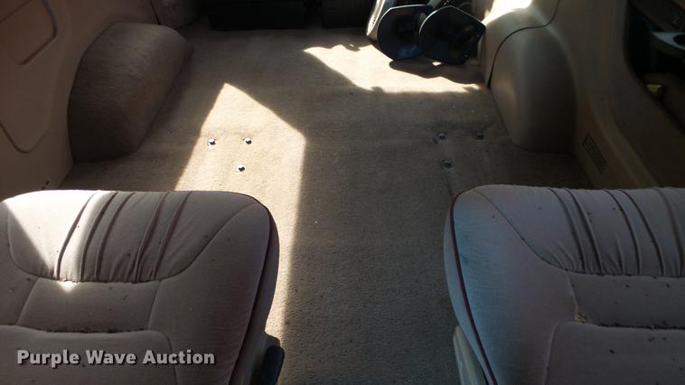 image for item AM9226 1995 Ford Club Wagon van