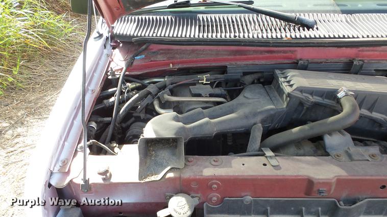 image for item AM9226 1995 Ford Club Wagon van