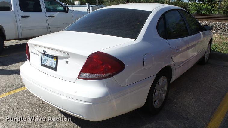 image for item AM9227 2005 Ford Taurus