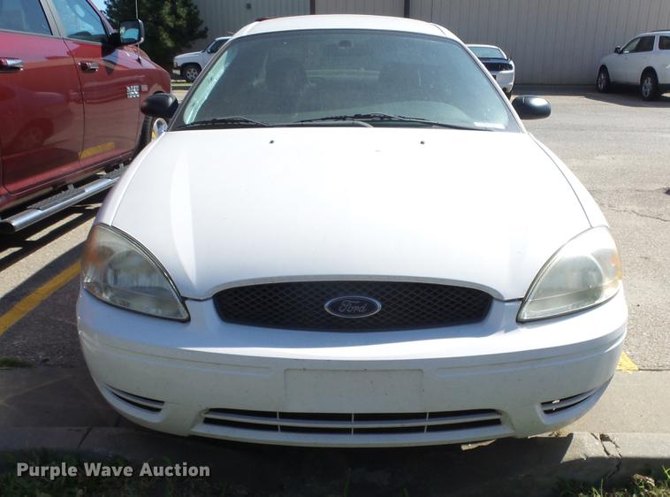image for item AM9227 2005 Ford Taurus