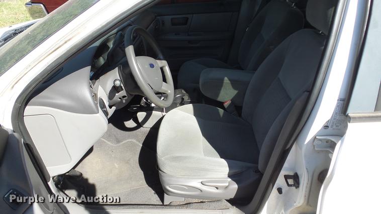 image for item AM9227 2005 Ford Taurus