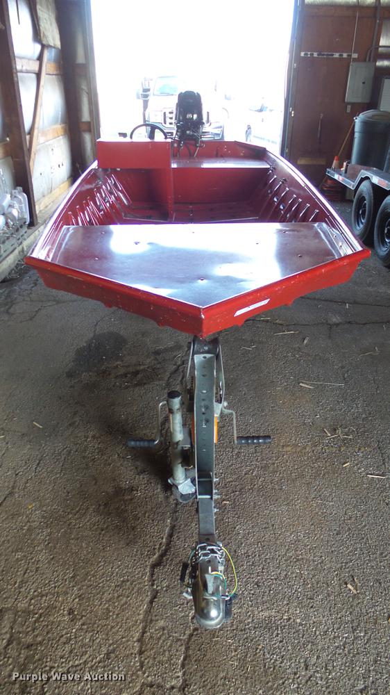 image for item AM9232 2006 Alumacraft MV1648N1S-20 boat