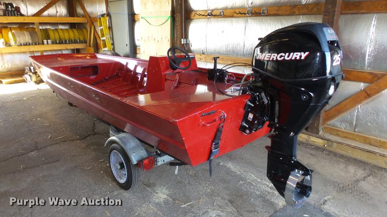 image for item AM9232 2006 Alumacraft MV1648N1S-20 boat