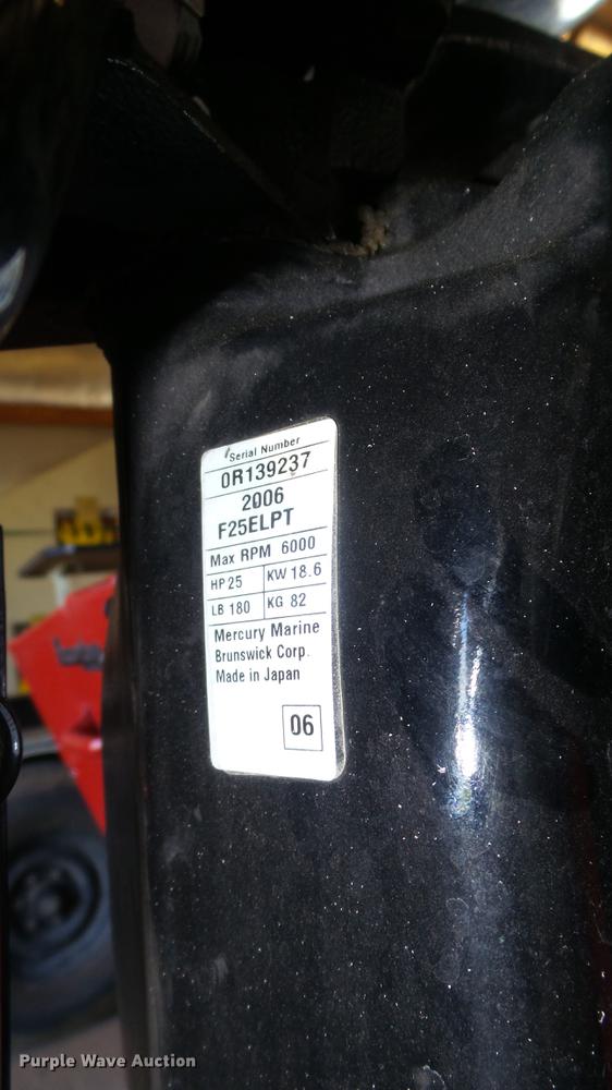 image for item AM9232 2006 Alumacraft MV1648N1S-20 boat