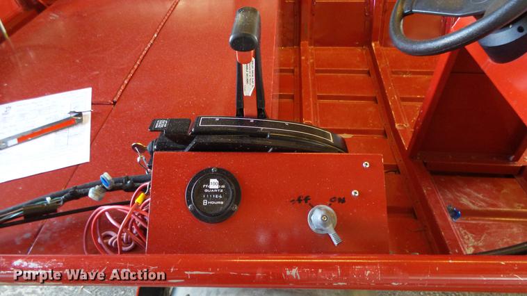 image for item AM9232 2006 Alumacraft MV1648N1S-20 boat