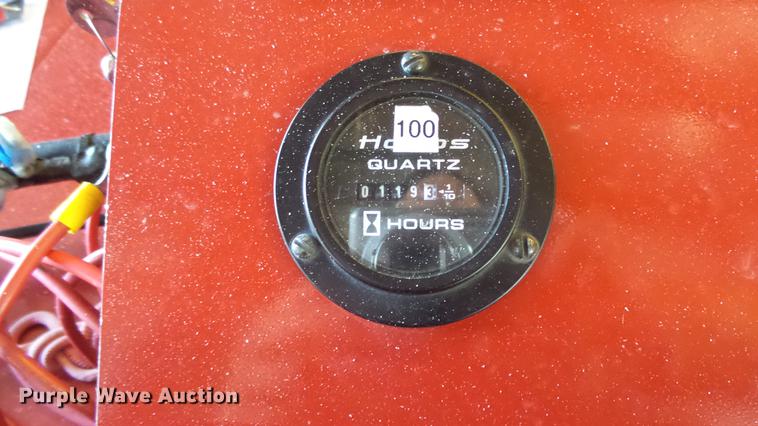 image for item AM9232 2006 Alumacraft MV1648N1S-20 boat