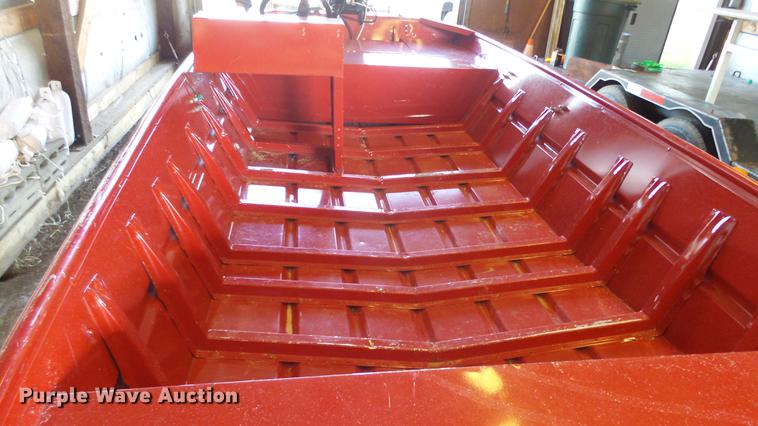 image for item AM9232 2006 Alumacraft MV1648N1S-20 boat