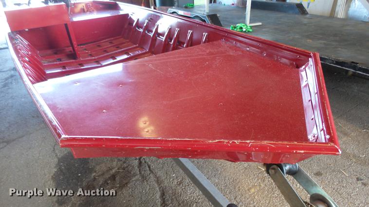 image for item AM9232 2006 Alumacraft MV1648N1S-20 boat