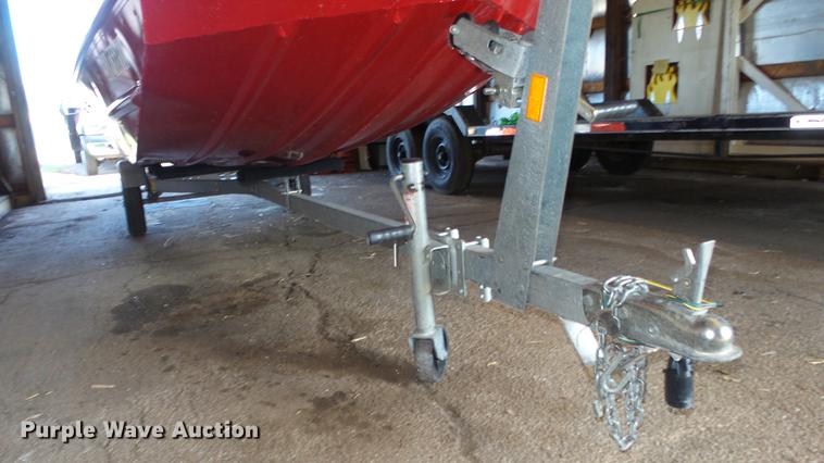 image for item AM9232 2006 Alumacraft MV1648N1S-20 boat