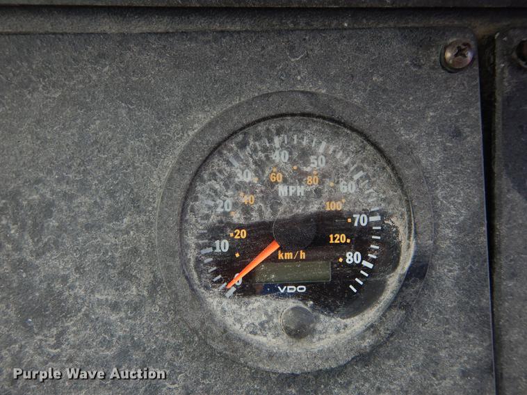 image for item DB6204 2001 Gillig C21B102N4 transit bus