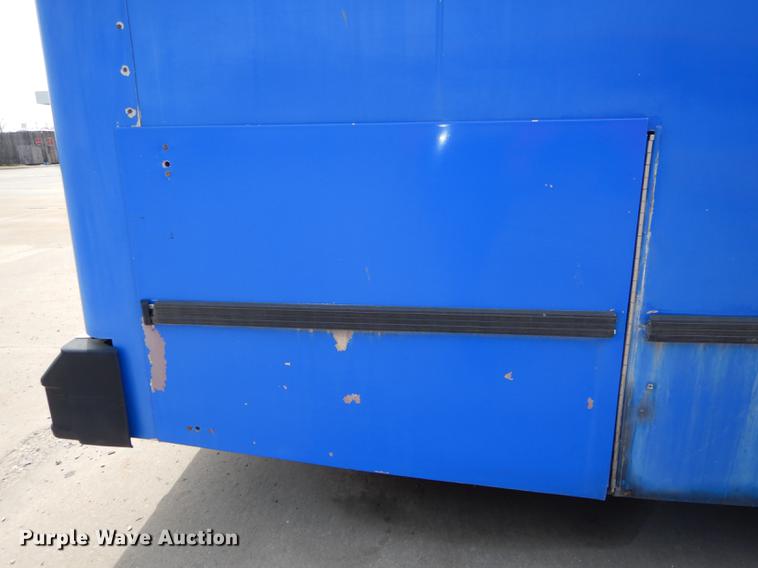 image for item DB6204 2001 Gillig C21B102N4 transit bus