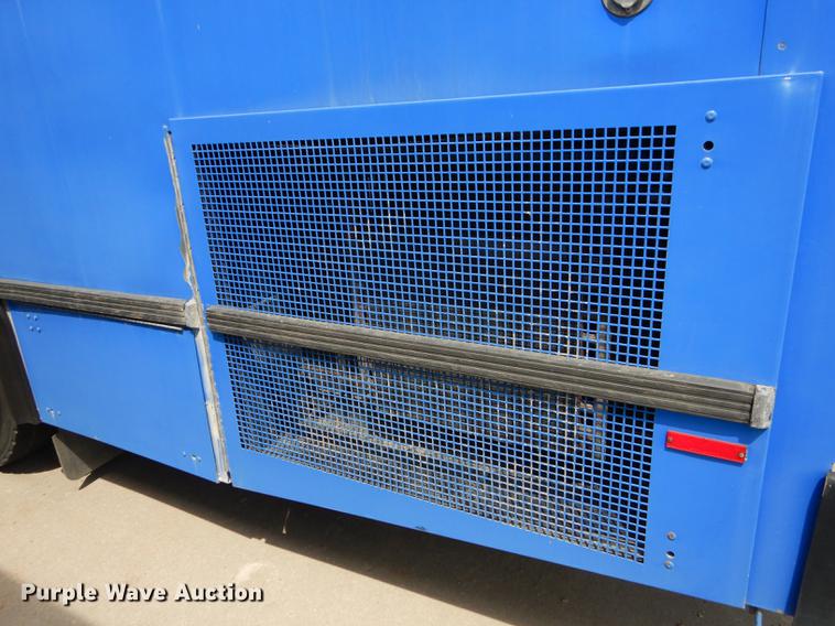 image for item DB6204 2001 Gillig C21B102N4 transit bus