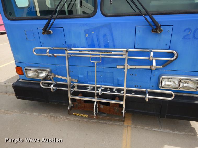 image for item DB6204 2001 Gillig C21B102N4 transit bus