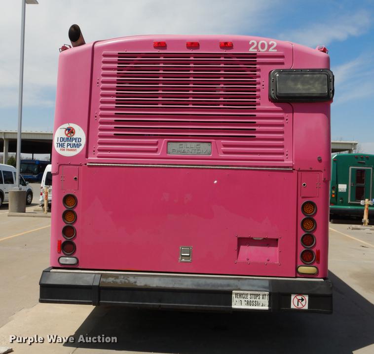 image for item DB6205 2001 Gillig Phantom C21B102N4 transit bus