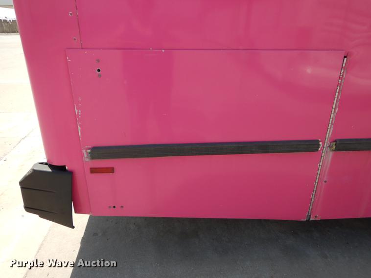 image for item DB6205 2001 Gillig Phantom C21B102N4 transit bus