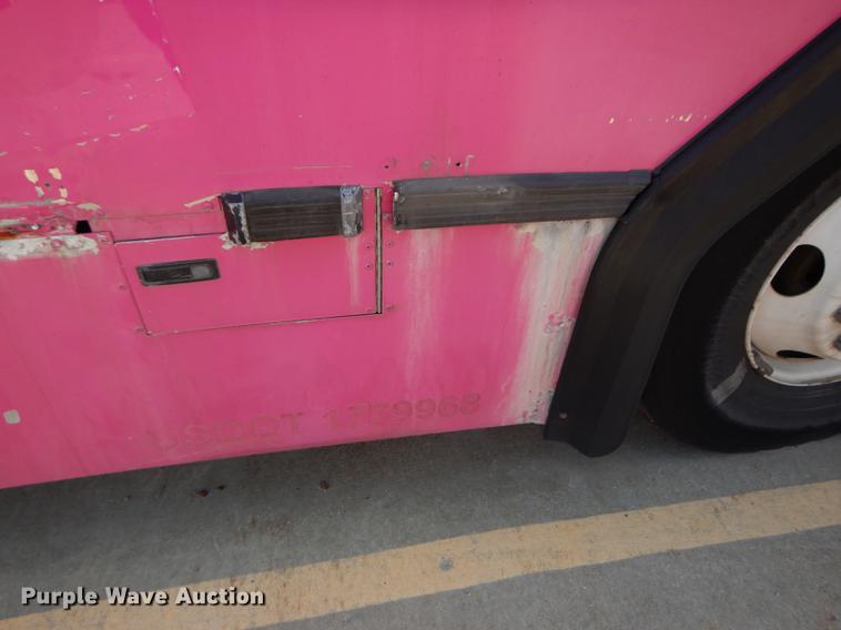 image for item DB6205 2001 Gillig Phantom C21B102N4 transit bus