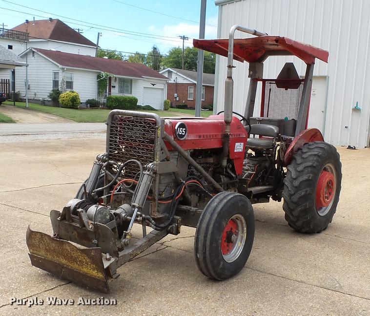 image for item DB7016 1973 Massey-Ferguson 165 tractor