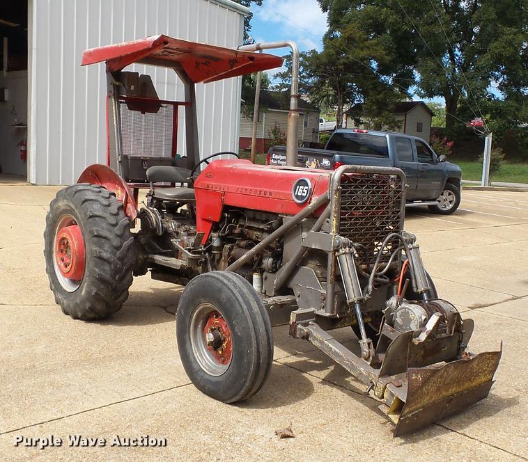 image for item DB7016 1973 Massey-Ferguson 165 tractor