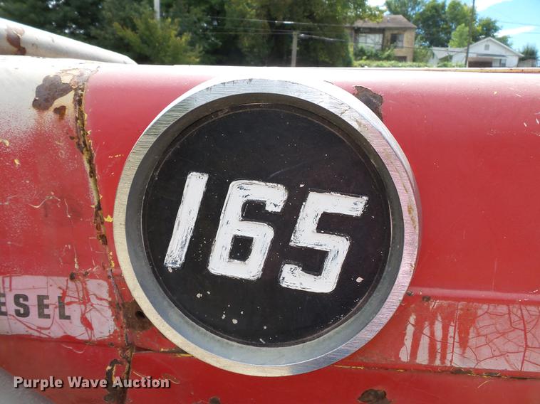 image for item DB7016 1973 Massey-Ferguson 165 tractor
