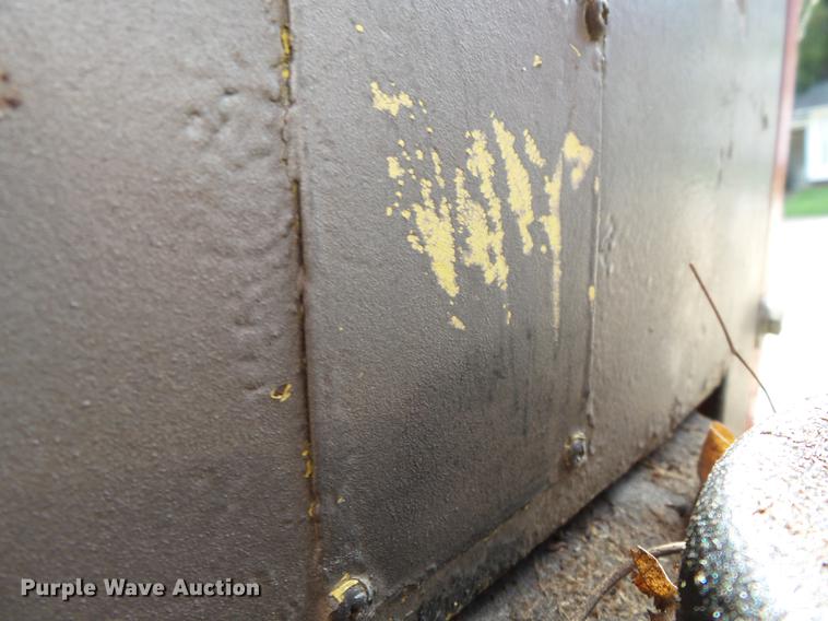 image for item DB7016 1973 Massey-Ferguson 165 tractor