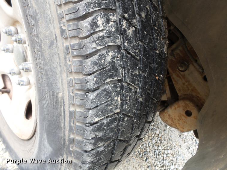 image for item DB7017 2001 Chevrolet Silverado 1500 pickup truck