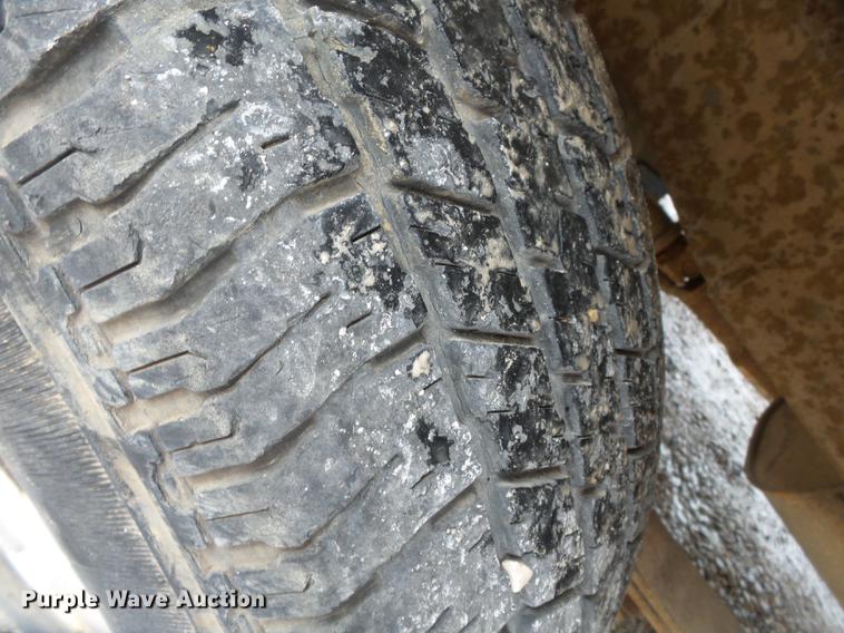 image for item DB7017 2001 Chevrolet Silverado 1500 pickup truck