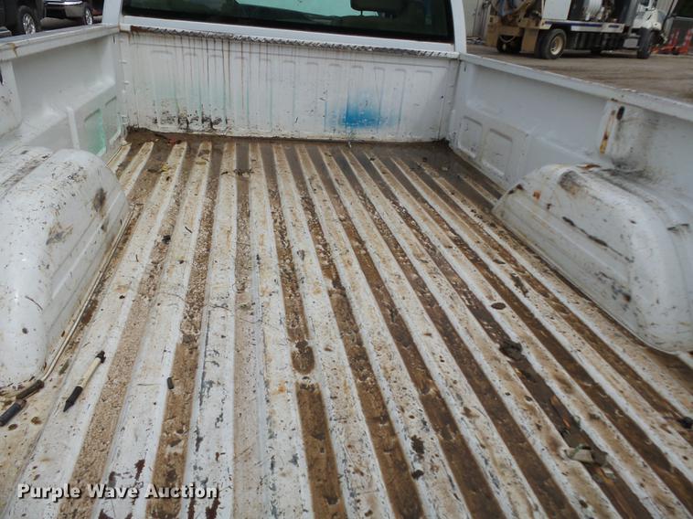 image for item DB7017 2001 Chevrolet Silverado 1500 pickup truck