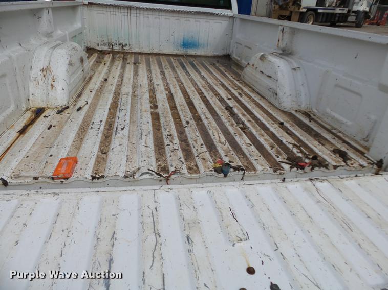 image for item DB7017 2001 Chevrolet Silverado 1500 pickup truck