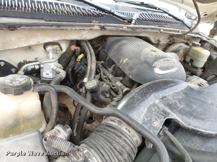 image for item DB7017 2001 Chevrolet Silverado 1500 pickup truck