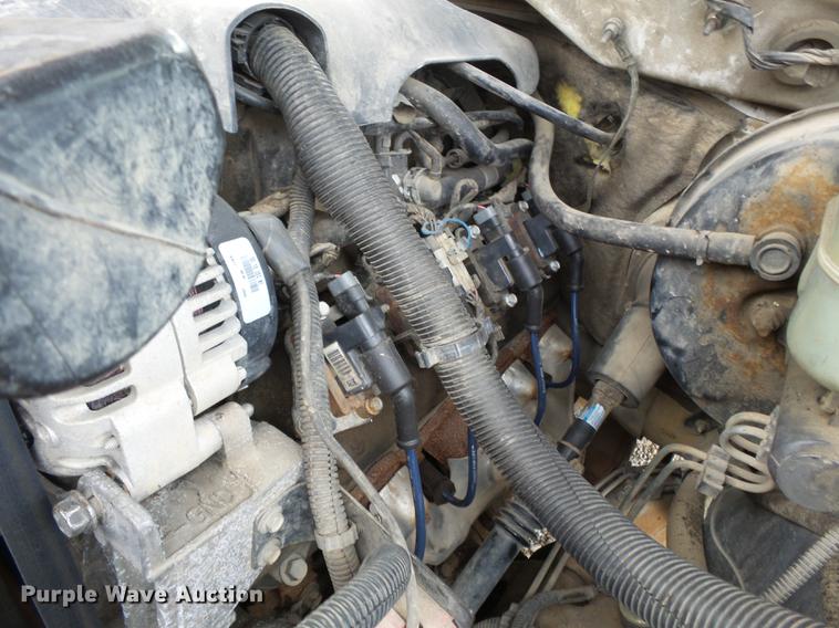 image for item DB7017 2001 Chevrolet Silverado 1500 pickup truck