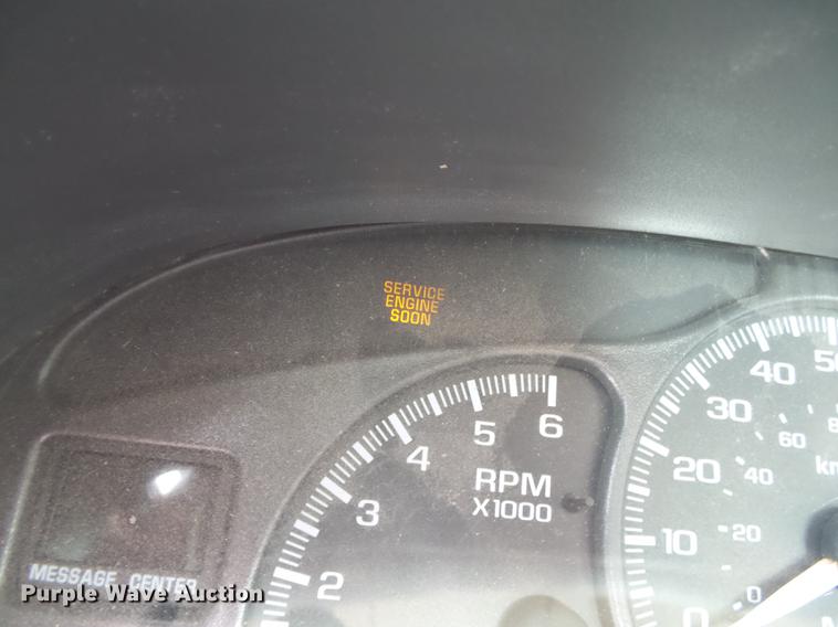 image for item DB7017 2001 Chevrolet Silverado 1500 pickup truck