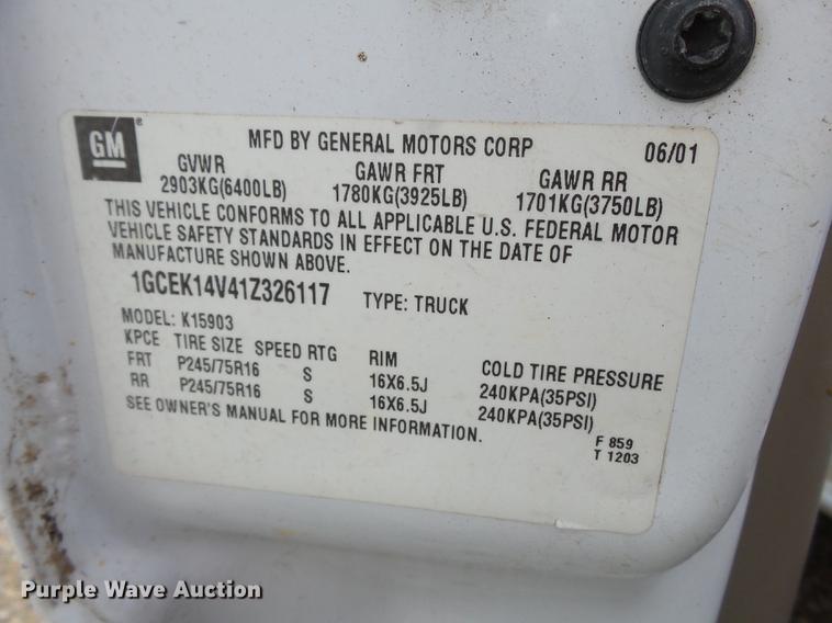 image for item DB7017 2001 Chevrolet Silverado 1500 pickup truck