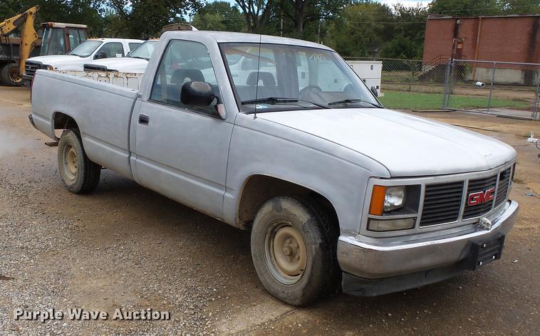image for item DB7020 1989 GMC Sierra C1500 pickup truck