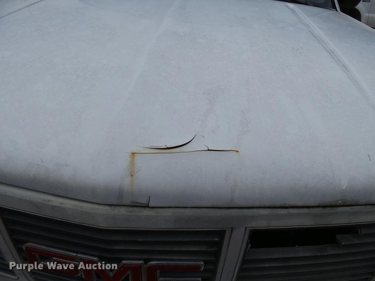 image for item DB7020 1989 GMC Sierra C1500 pickup truck