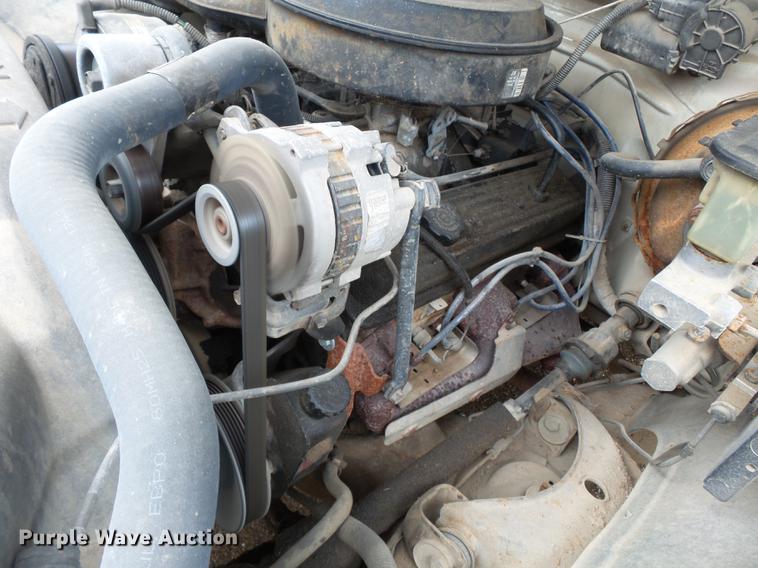 image for item DB7020 1989 GMC Sierra C1500 pickup truck