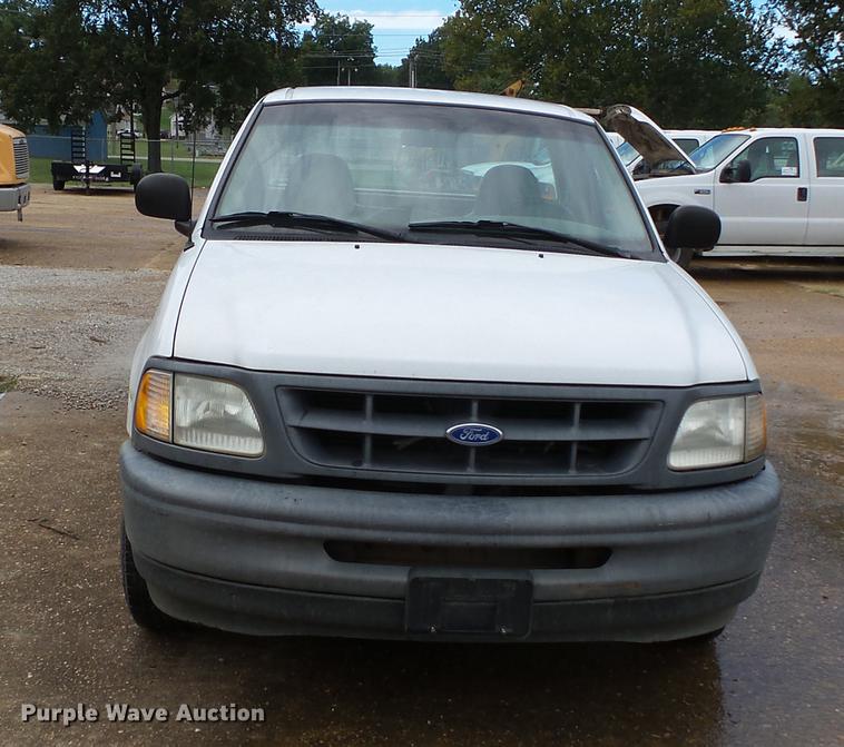 image for item DB7022 1997 Ford F150 pickup truck
