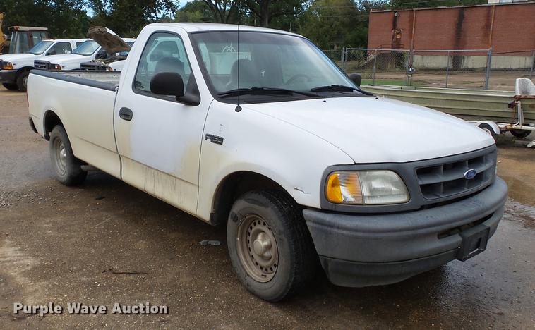 image for item DB7022 1997 Ford F150 pickup truck