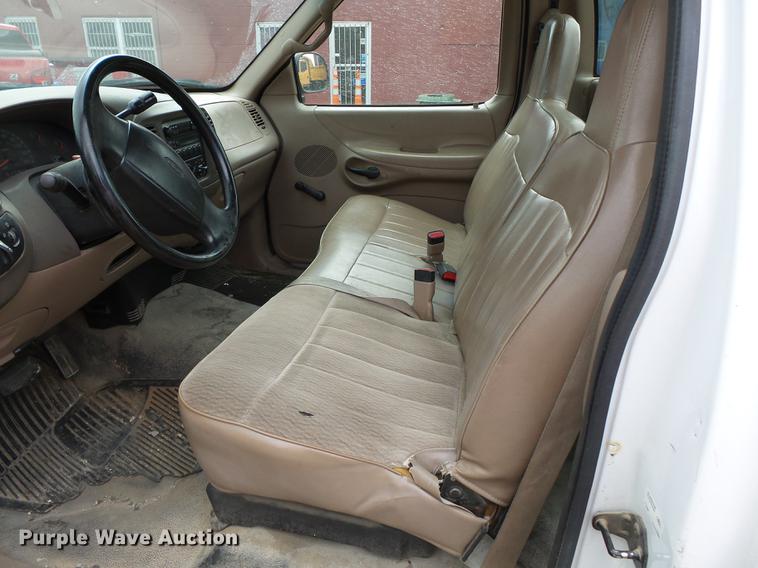 image for item DB7022 1997 Ford F150 pickup truck