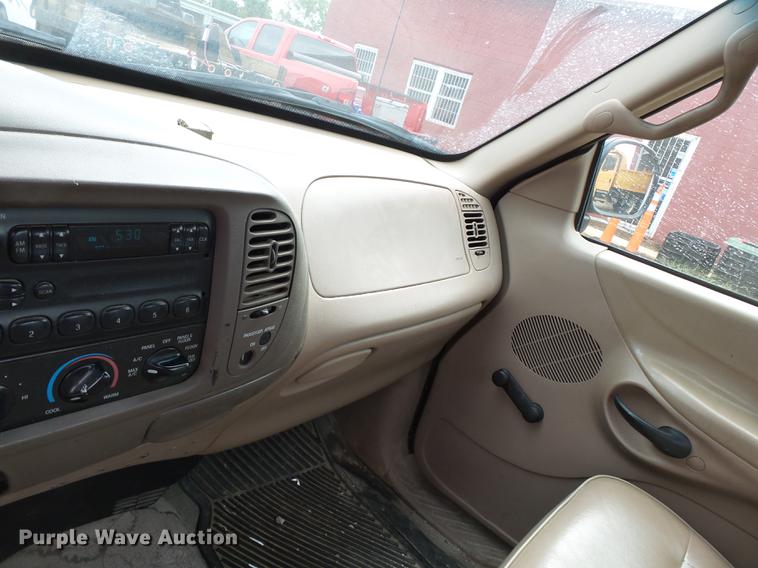 image for item DB7022 1997 Ford F150 pickup truck